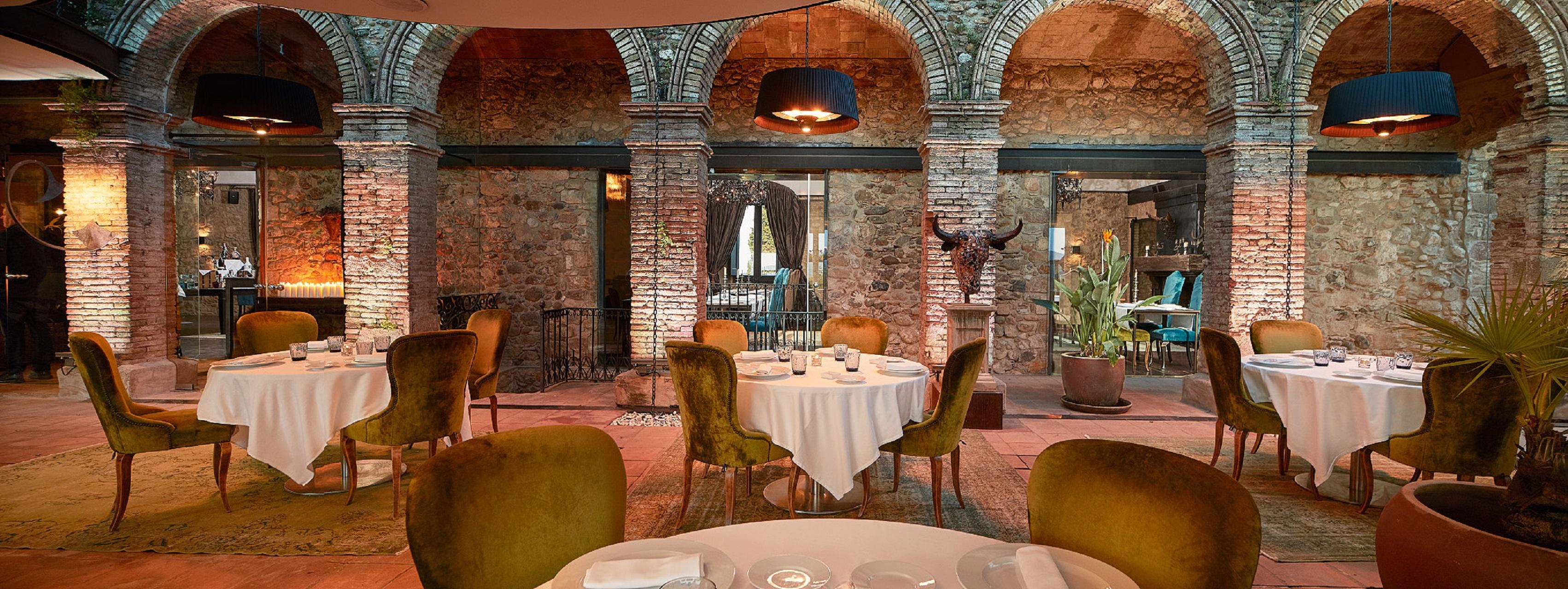 Hotel Castell D'Emporda La Bisbal d'Emporda Экстерьер фото